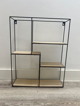 Estantería de pared metal y madera