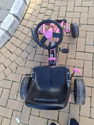 Triciclo de pedales rosa