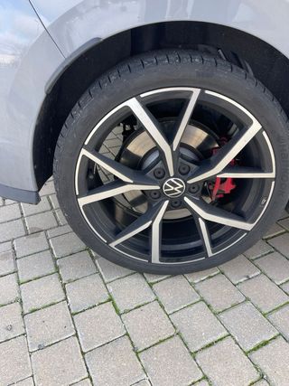 Volkswagen Golf 2025