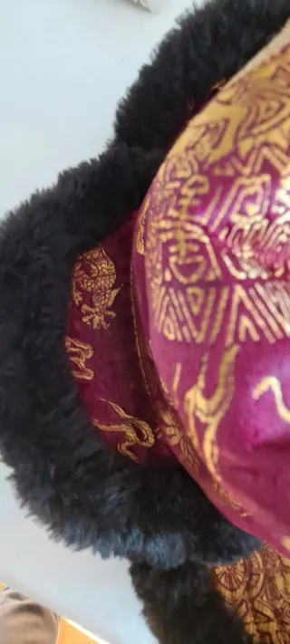 Sombrero Invierno Tibetano Dragón Dorado