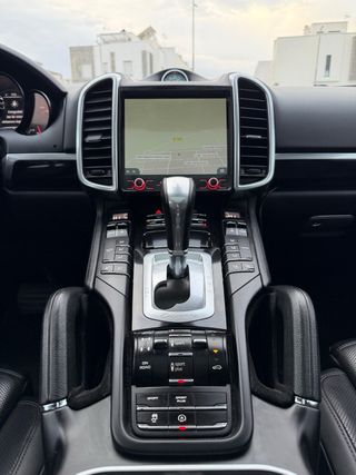 Porsche Cayenne 2016