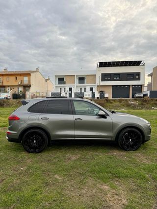 Porsche Cayenne 2016