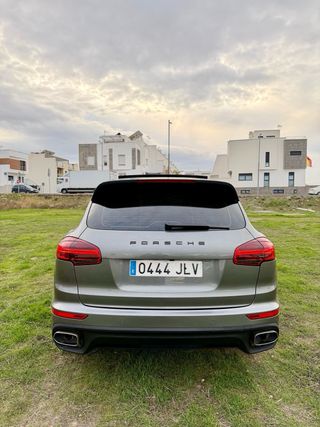 Porsche Cayenne 2016