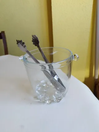 Cubiteras de cristal con pinza