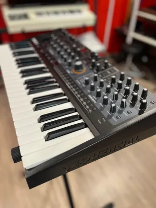 Sequential Circuits Take 5 Teclado Sintetizador