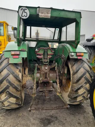 Tractor John Deere con pala