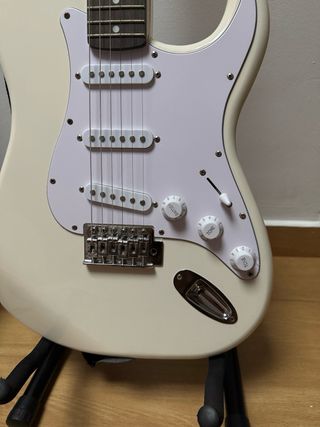 Guitarra Eléctrica MAX con Amplificador