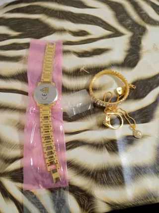 Conjunto de Joyas Mujer: Reloj, Collar y Anillo