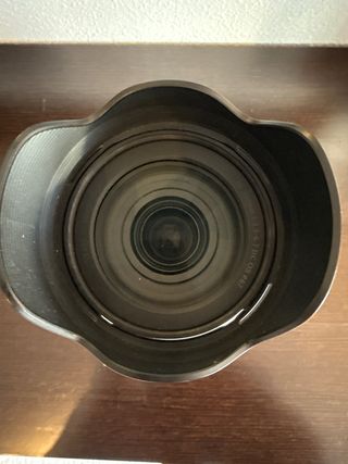 Sigma 16-300mm F3.5-6.7 DC OS HSM Objetivo