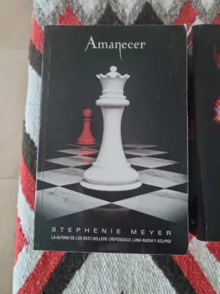 Crepúsculo (Saga Crepúsculo 1) (Spanish Edition)