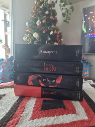 Crepúsculo (Saga Crepúsculo 1) (Spanish Edition)