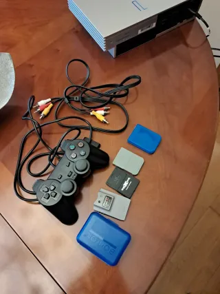 Playstation 2 Fat Plateada SCPH 50004 + Accesorios