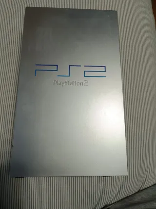 Playstation 2 Fat Plateada SCPH 50004 + Accesorios