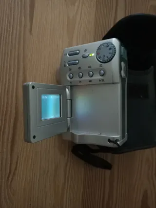 Cámara Digital Fujifilm MV-1 Plata