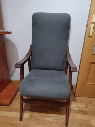 Butaca de tela y madera