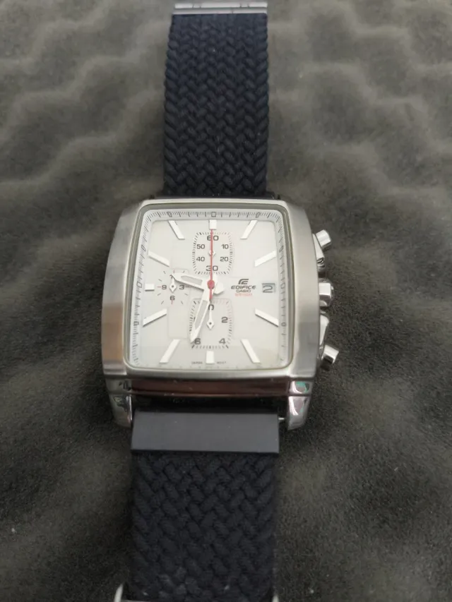 Casio Edifice EF509L Cronógrafo