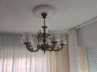 Lámparas Vintage Doradas y Transparentes