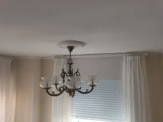 Lámparas Vintage Doradas y Transparentes