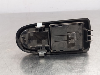 MANDO ELEVALUNAS DELANTERO IZQUIERDO IVECO DAILY