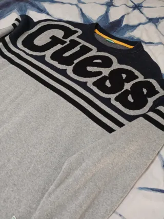 Jersey Guess Negro y Gris