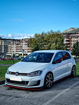 Volkswagen Golf 2014