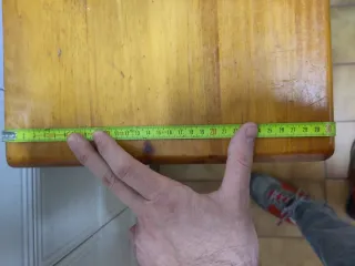 Armario de madera antiguo