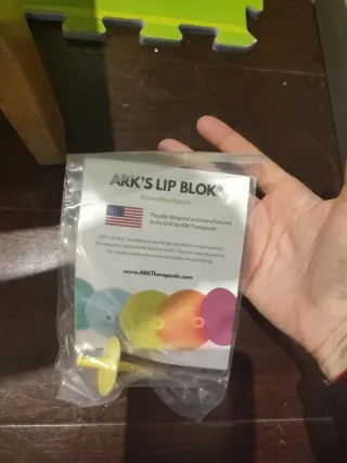 ARK's Lip Blok 2 Boquillas Logopedia. Sin abrir