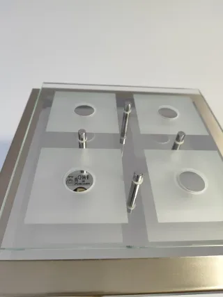 Plafón de techo cristal y metal