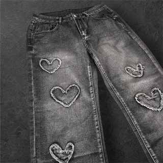Jeans Baggy Neri con Cuori