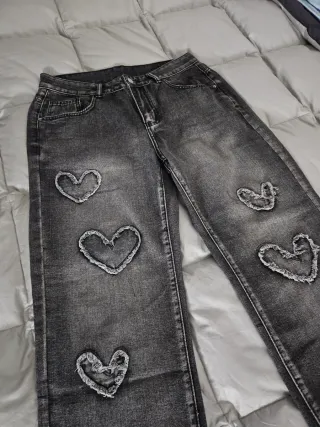 Jeans Baggy Neri con Cuori