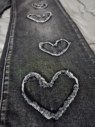 Jeans Baggy Neri con Cuori