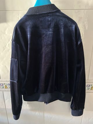 Bomber Pull&Bear terciopelo azul Talla M