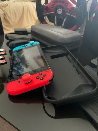 Nintendo Switch Azul y Rojo + Accesorios