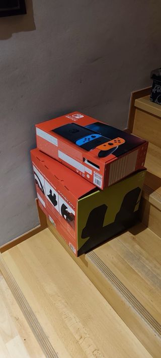 Nintendo Switch Azul y Rojo + Accesorios