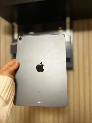 Apple iPad Pro 11 2018 Plata
