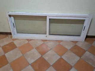Ventana corredera aluminio con mosquitera