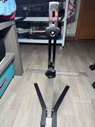 Soporte reparación bicicletas GOMA NUEVO