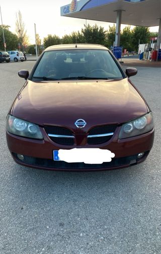 Nissan Almera 2003  2.2