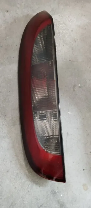 Pilotos Traseros Opel Corsa C (2 unidades)