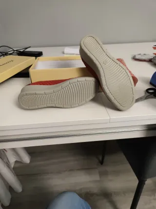 Zapatos Yameiji Rojos Sin Usar