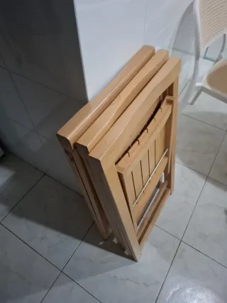 Silla plegable de madera
