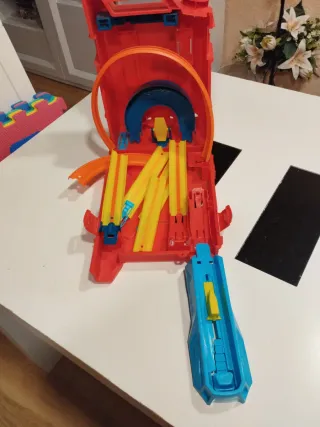 Maletín Hot Wheels Track Builder