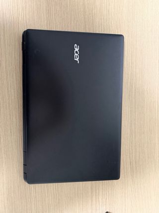 Portátil Acer Negro (No enciende)