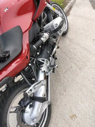 BMW R850R  Indestructible e impoluta