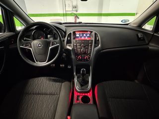Opel Astra 1.4 Turbo 140cv GLP
