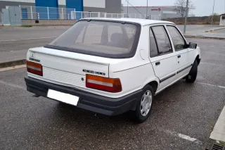Peugeot 309