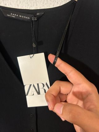 Vestido Zara Negro Plisado
