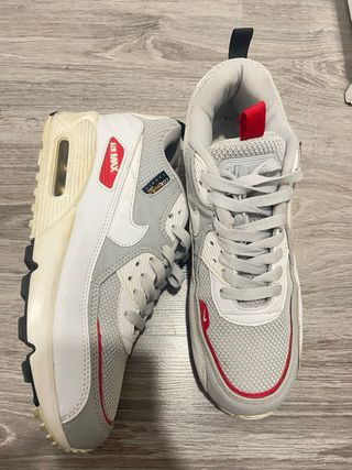 Nike Air Max Bambas Gris y Rojo