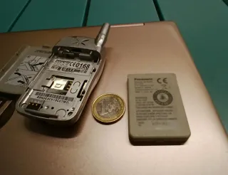 Teléfono Móvil Panasonic Antiguo  en miniatura.