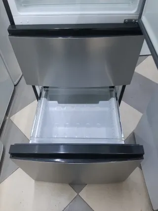 Nevera Haier plateada